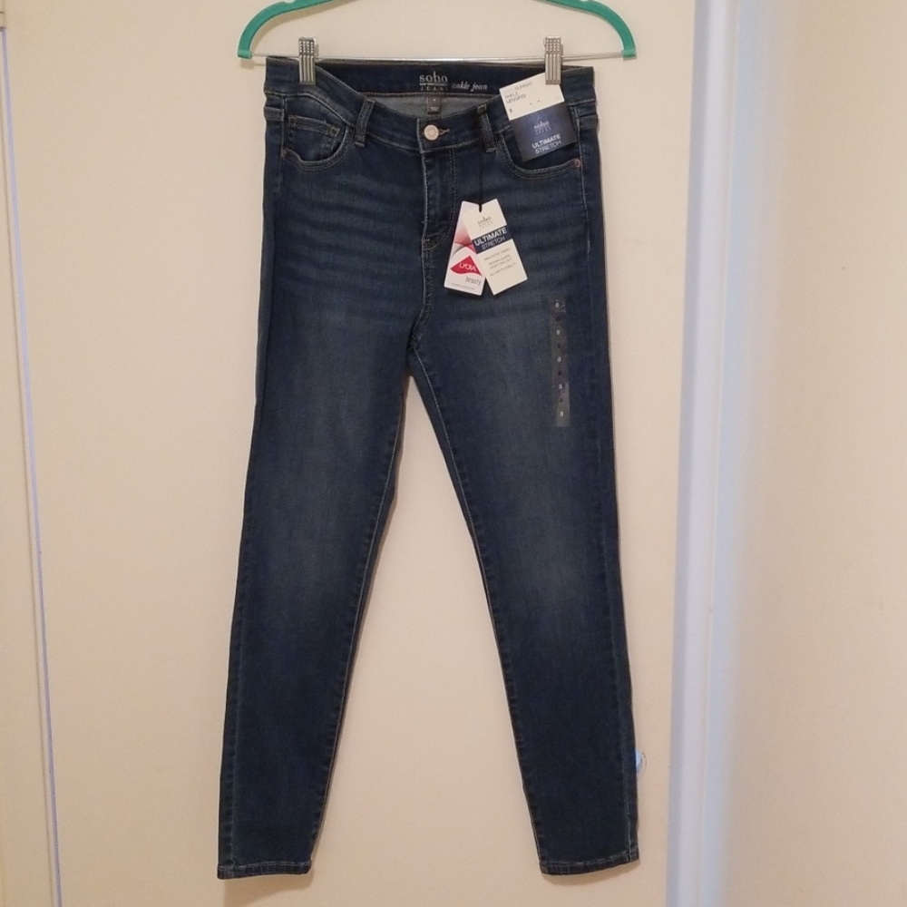 NY&Co Runway Collection NWT 8 Ankle Jeans